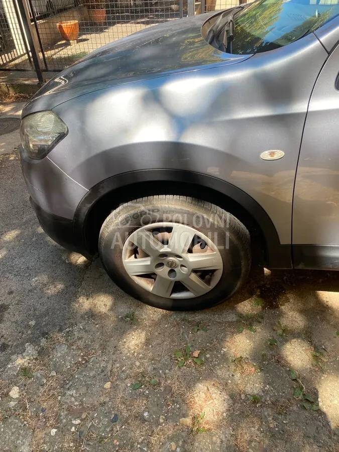 Nissan Qashqai 2011 photo 4