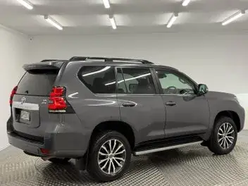 Toyota Land Cruiser Prado 2024 photo 4