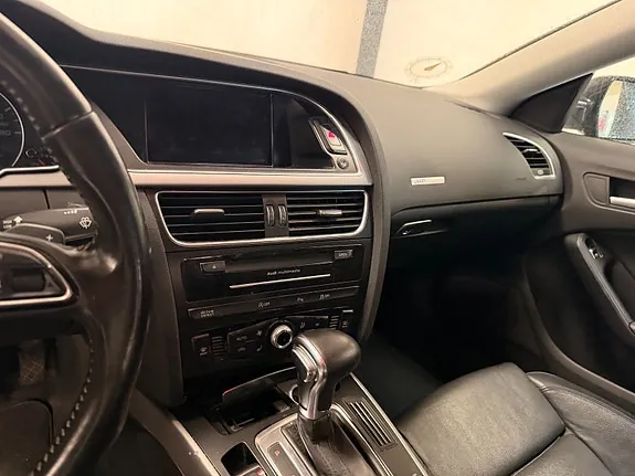 Audi A5 2012 photo 5