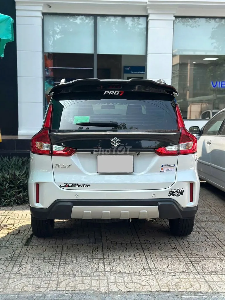 Suzuki Xl7