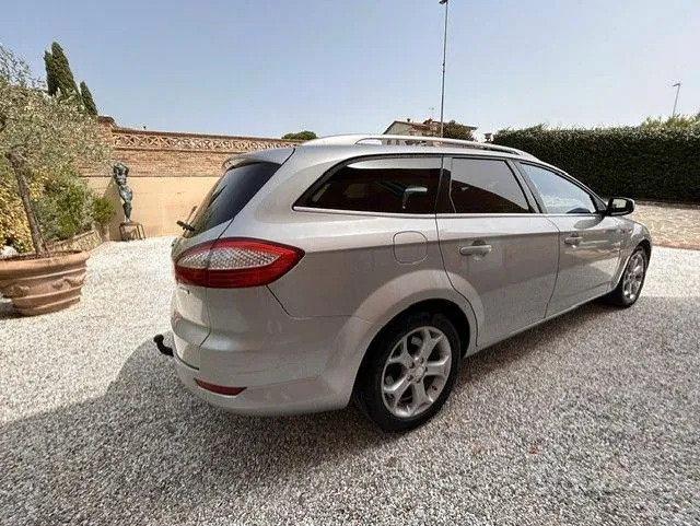 Ford Mondeo 2010 photo 4