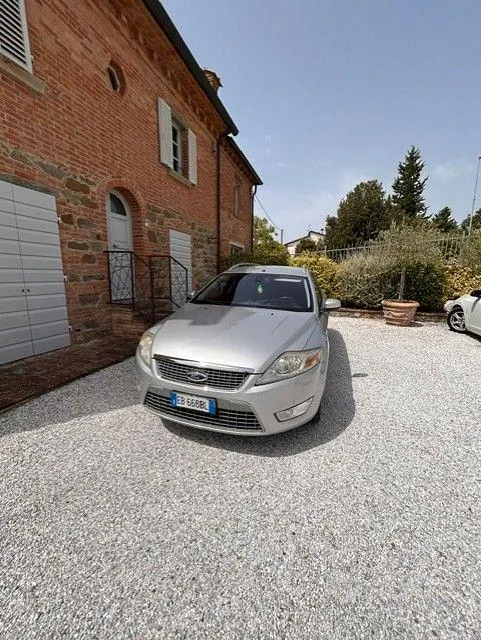 Ford Mondeo 2010 photo 3