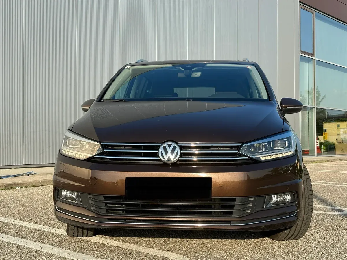 Volkswagen Touran 2015 photo 2
