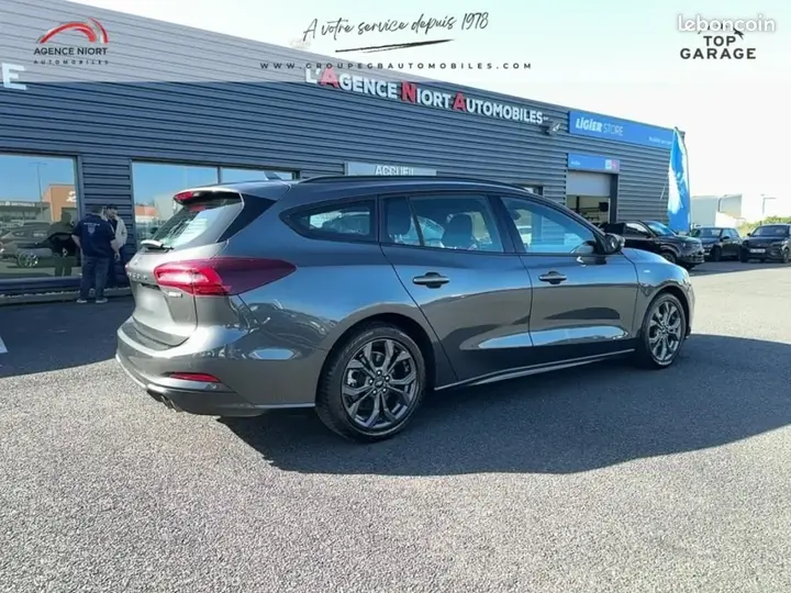 Ford Focus 2023 photo 5