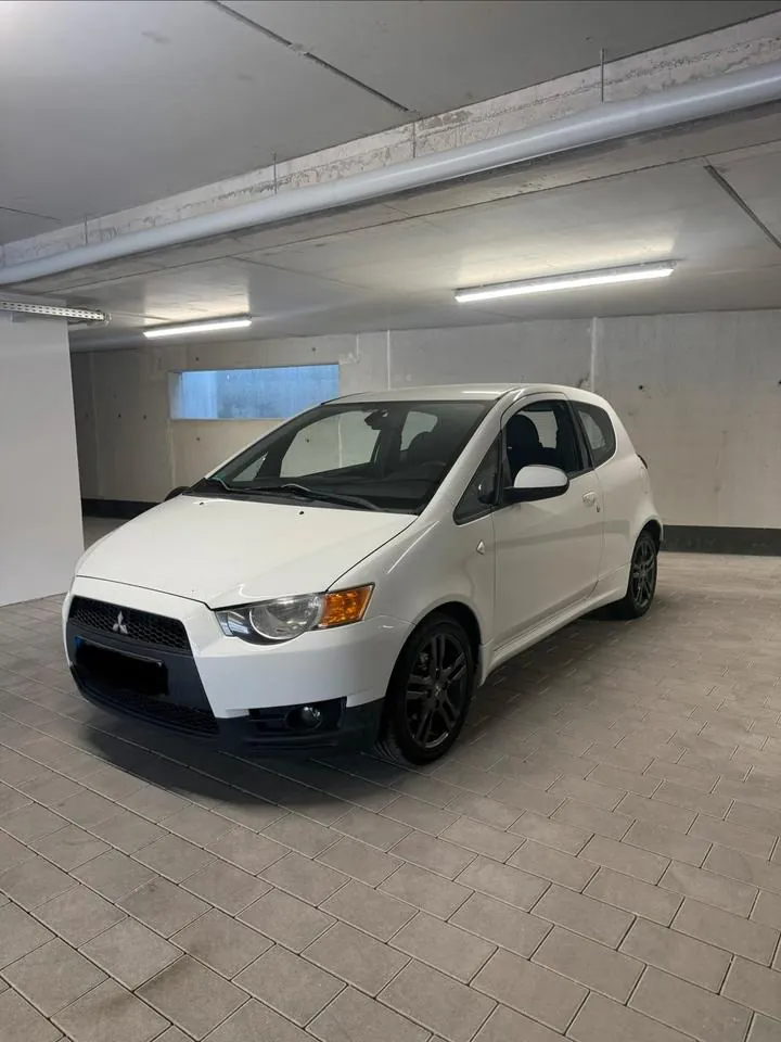 Mitsubishi Colt
