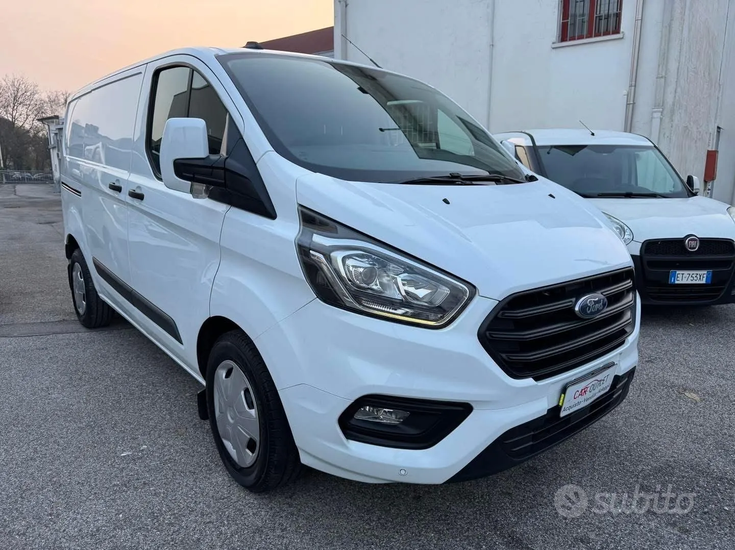 Ford Transit Custom 2023 photo 3