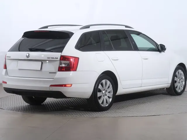Skoda Octavia 2014 photo 4