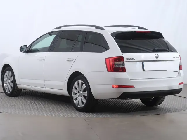 Skoda Octavia 2014 photo 3