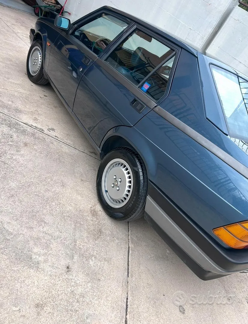 Alfa Romeo 75 1986 photo 2