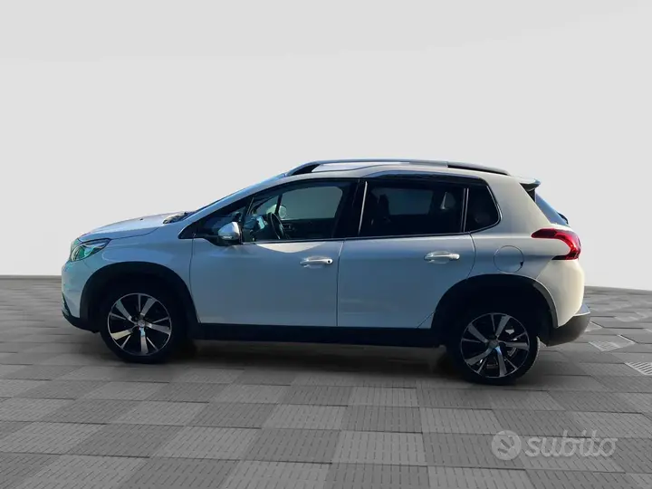 Peugeot 2008 2017 photo 2
