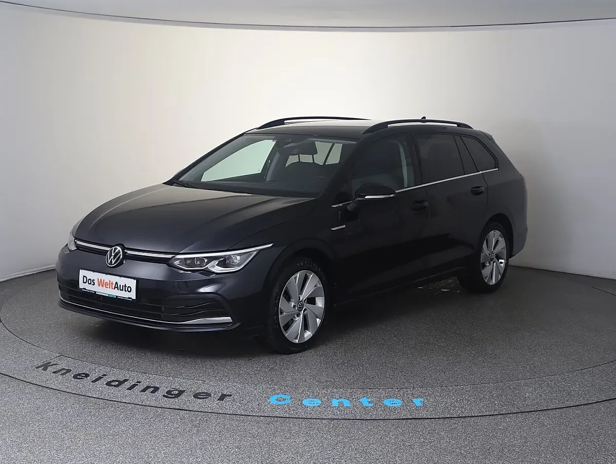 Volkswagen Golf 2022 photo 2