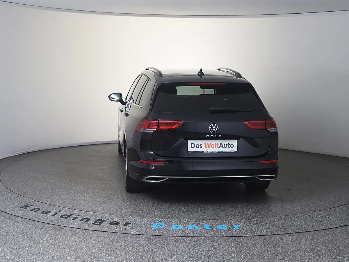 Volkswagen Golf 2022 photo 3