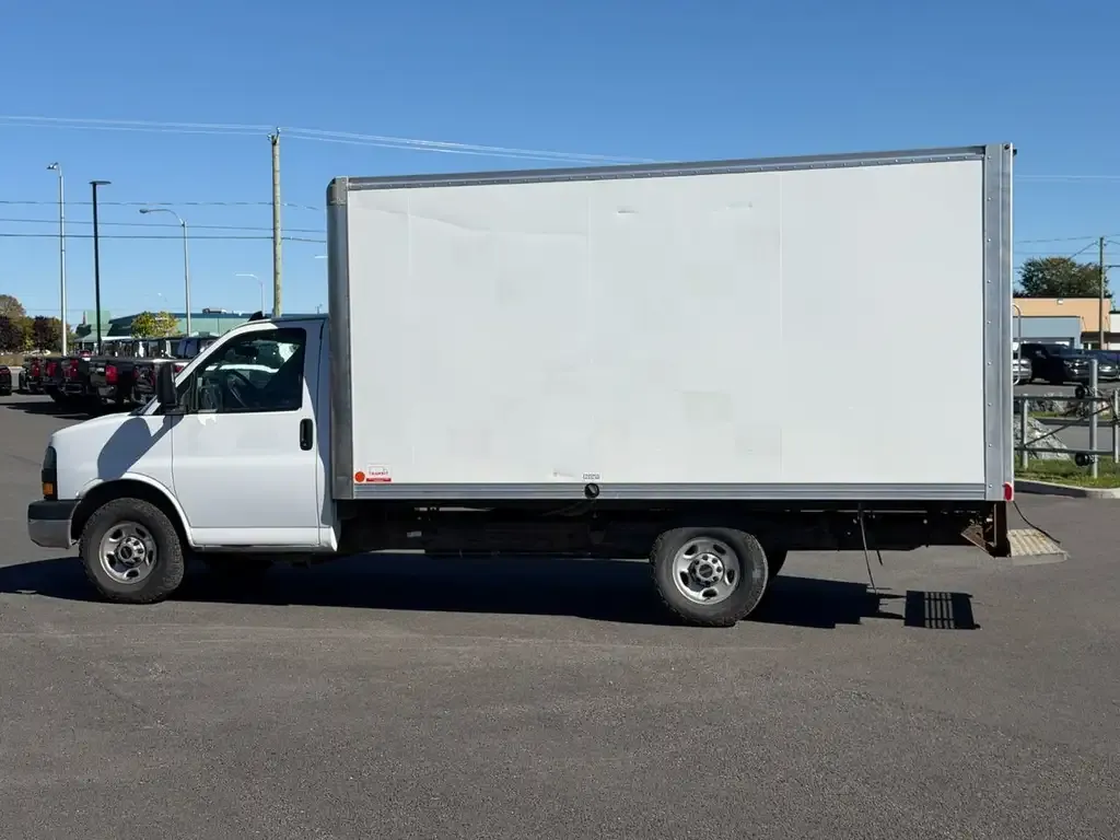 GMC Savana 2021 photo 3