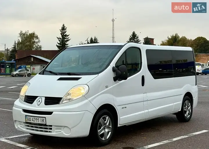 Renault Trafic 2011 photo 4