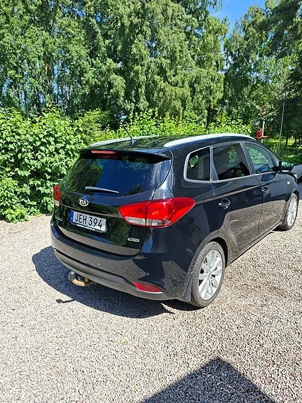 Kia Carens 2016 photo 2