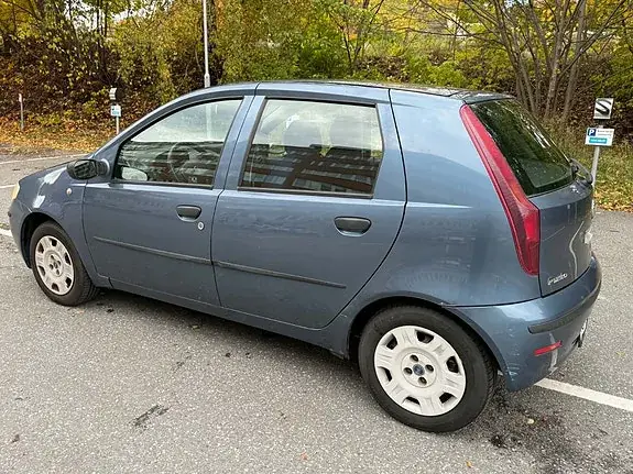 Fiat Punto 2005 photo 2