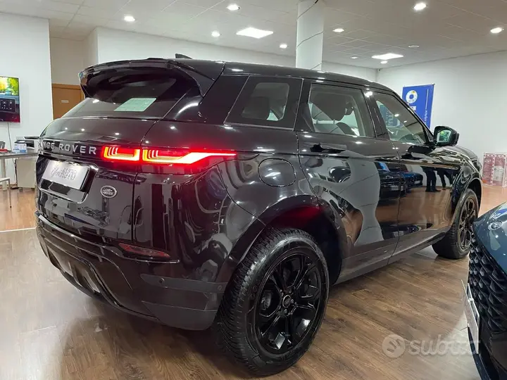 Land Rover Range Rover Evoque 2021 photo 3