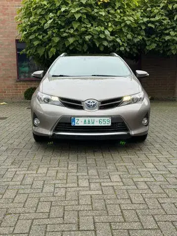 Toyota Auris 2015 photo 2