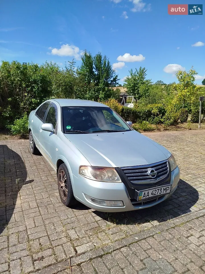Nissan Almera