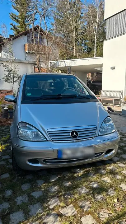 Mercedes-Benz A160
