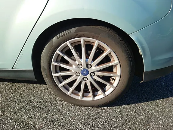 Ford Focus 2013 photo 2