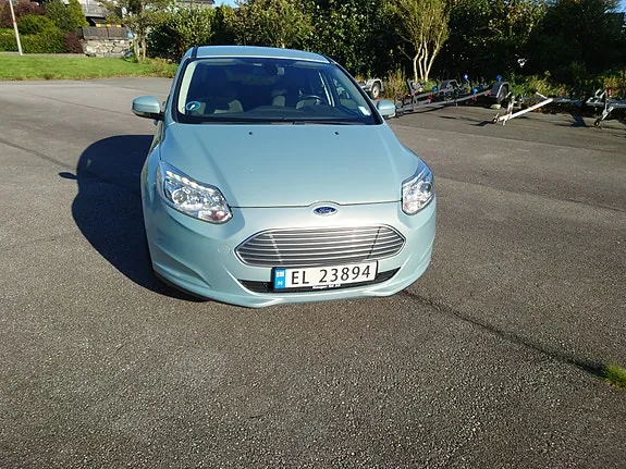Ford Focus 2013 photo 3