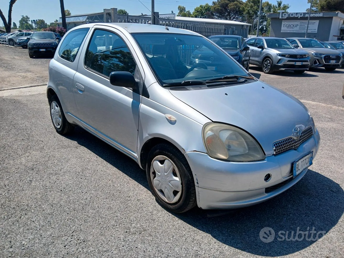 Toyota Yaris 2000 photo 3