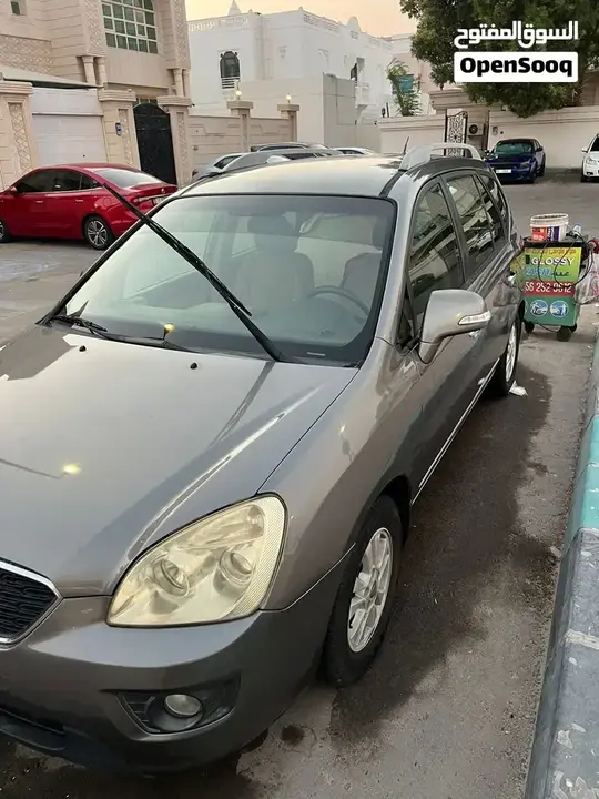 Kia Carens 2013 photo 4