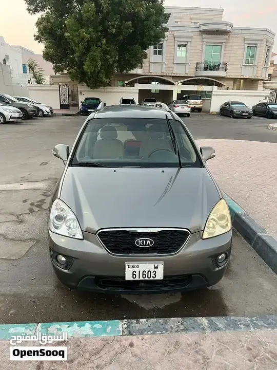 Kia Carens 2013 photo 2
