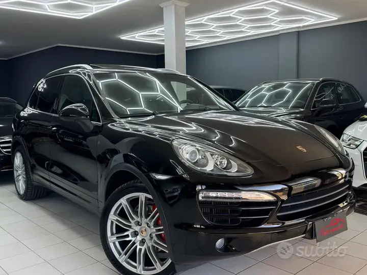 Porsche Cayenne 2011 photo 3