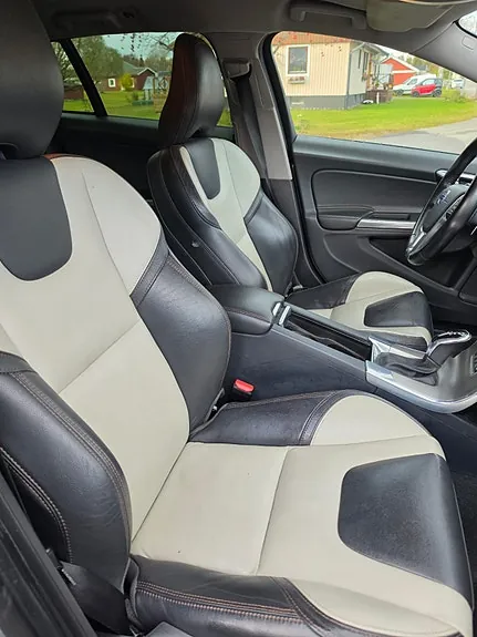 Volvo V60 Cross Country 2016 photo 3
