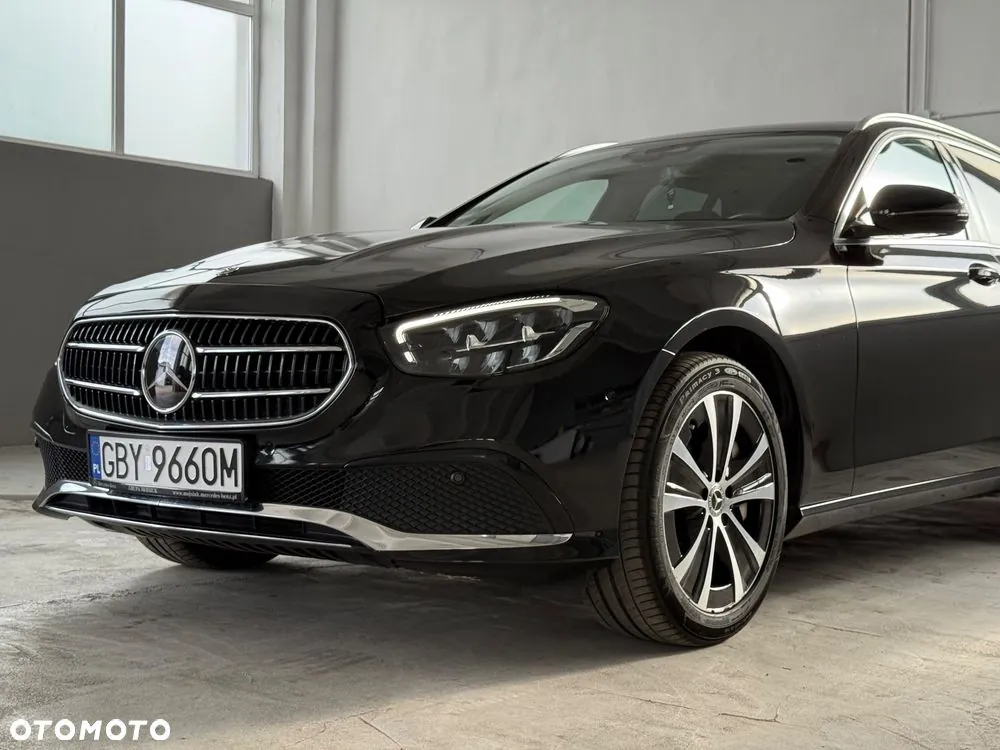 Mercedes-Benz E-Class 2022 photo 5