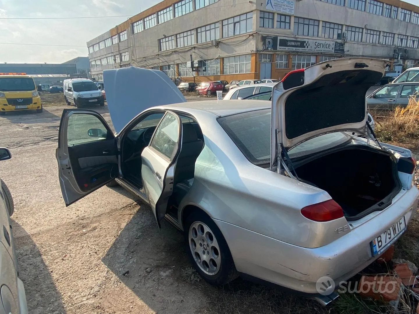 Alfa Romeo 166 2000 photo 3