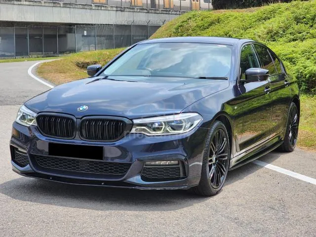 BMW 520I