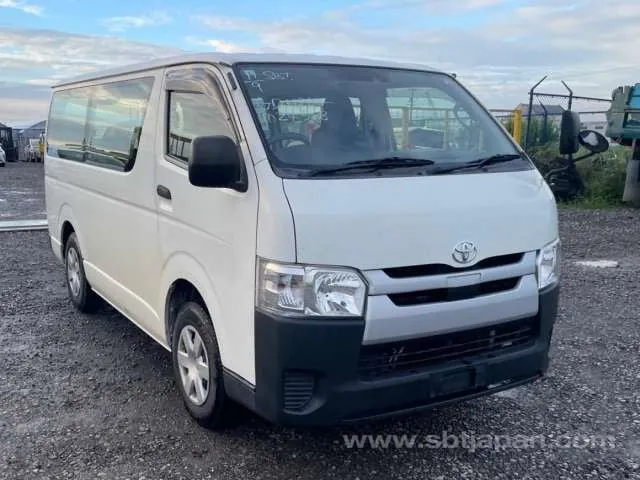 Toyota Regiusace Van
