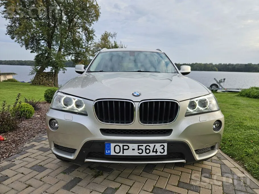 BMW X3 2012 photo 3