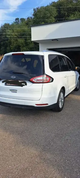 Ford Galaxy 2017 photo 3