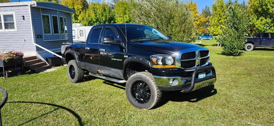 Dodge Ram 1500 2006 photo 2