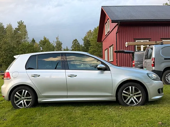 Volkswagen Golf 2011 photo 3