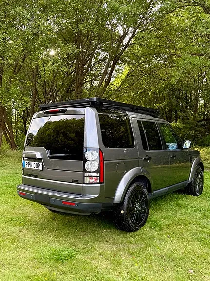 Land Rover Discovery 2016 photo 2