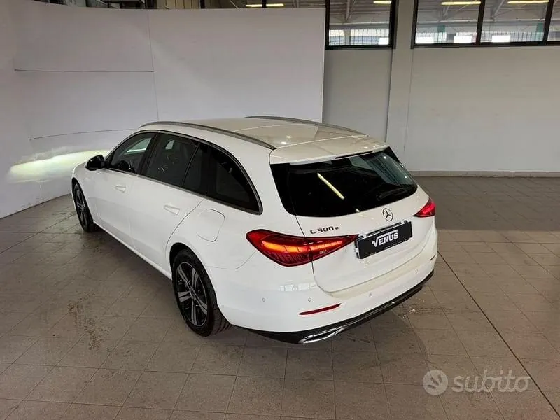 Mercedes-Benz C-Class 2024 photo 5