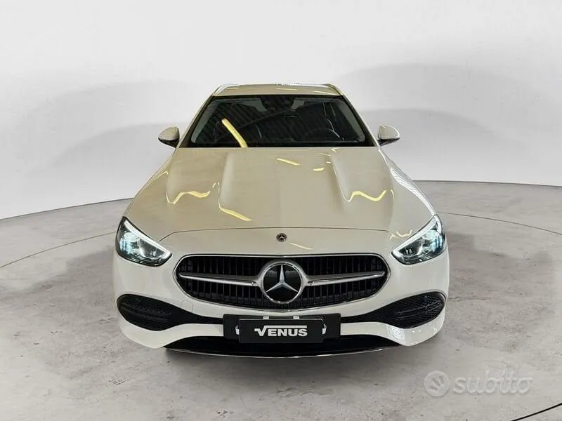 Mercedes-Benz C-Class 2024 photo 2