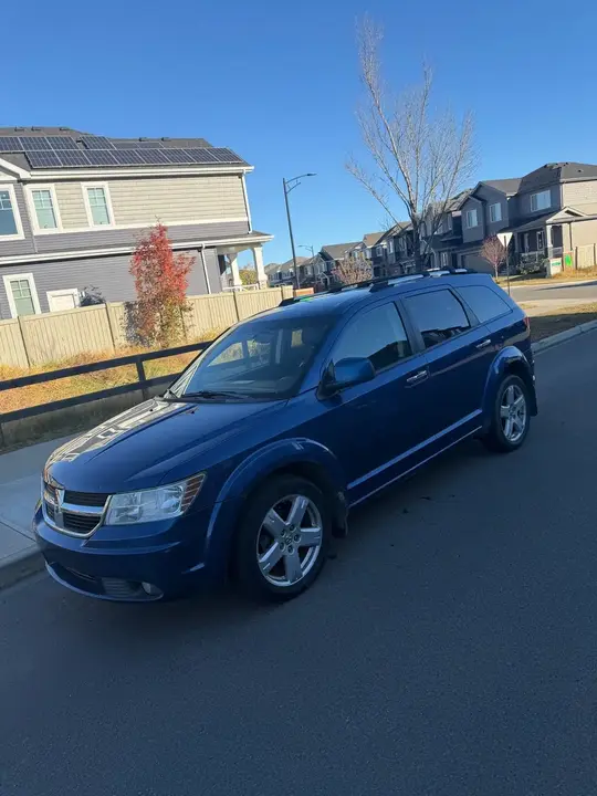 Dodge Journey 2010 photo 2