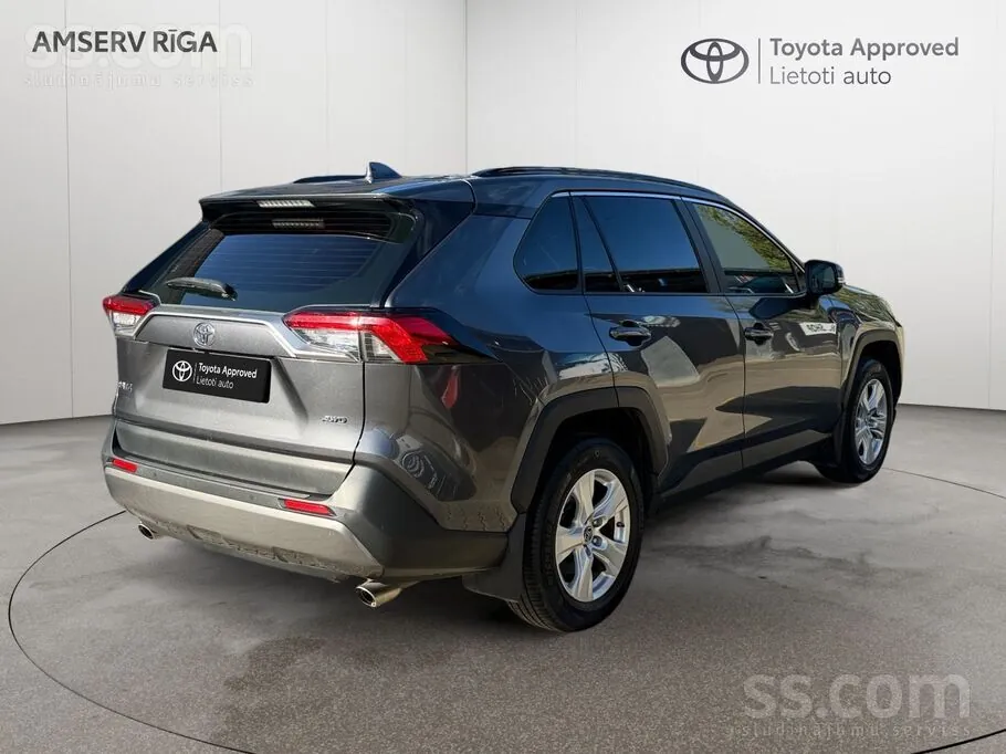 Toyota Rav4 2019 photo 2