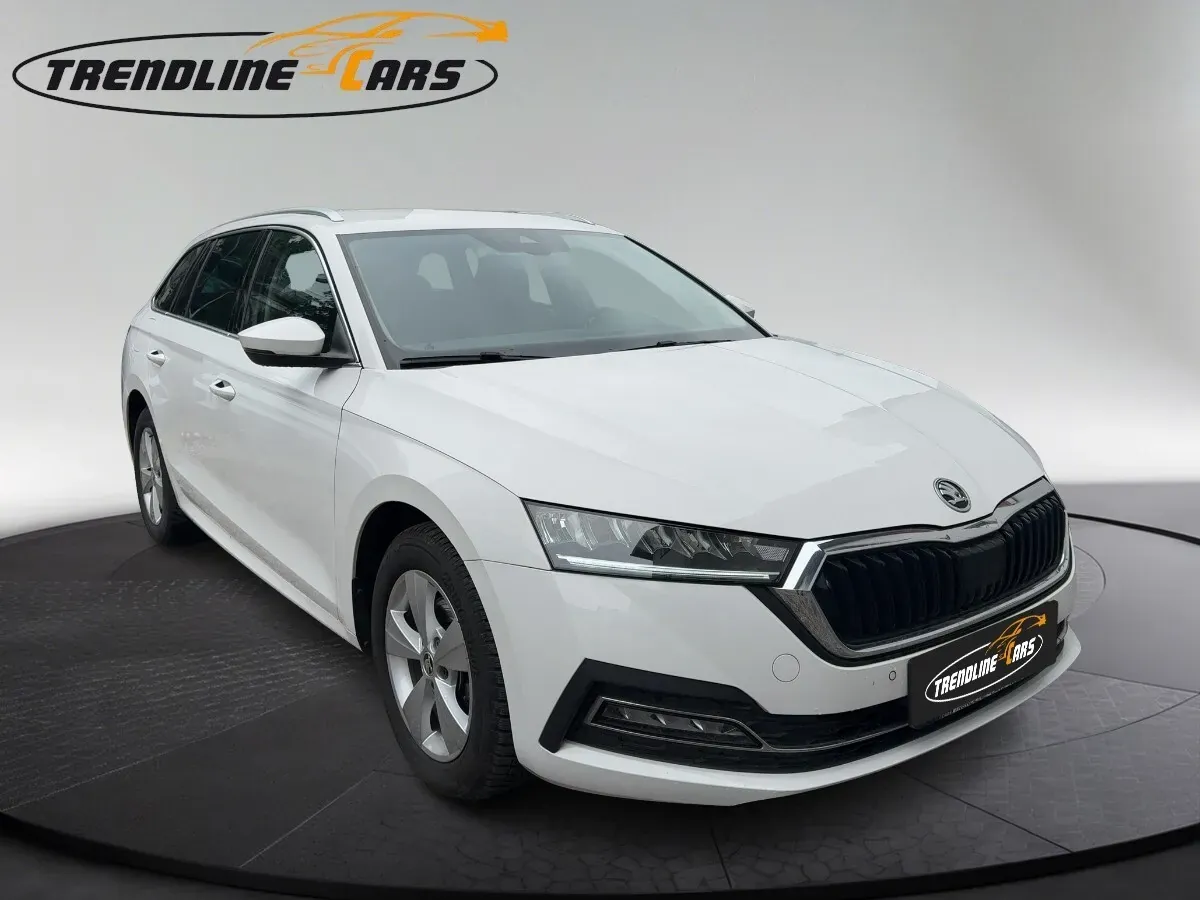 Skoda Octavia 2023 photo 2