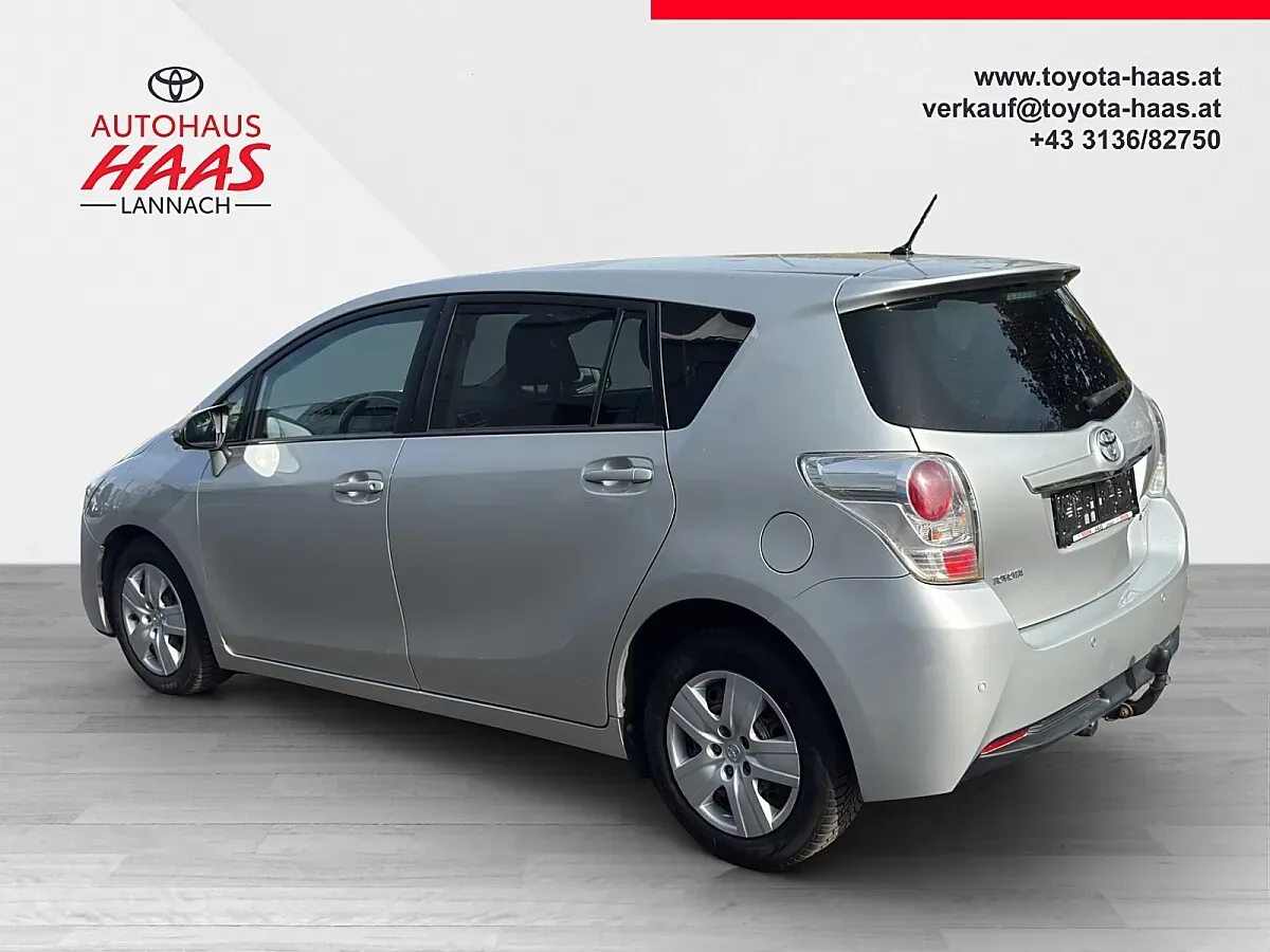 Toyota Verso 2013 photo 3