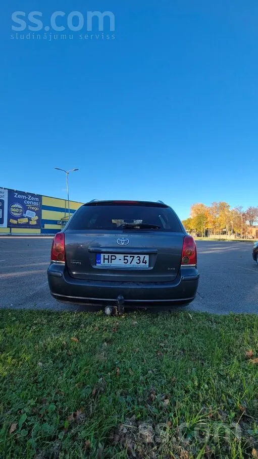 Toyota Avensis 2006 photo 2