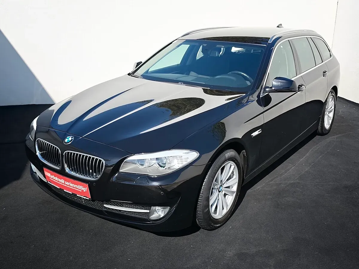 BMW 5 Series 2012 photo 2