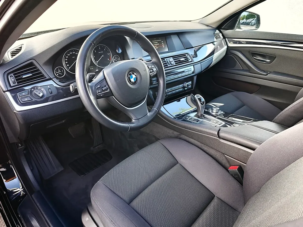 BMW 5 Series 2012 photo 3