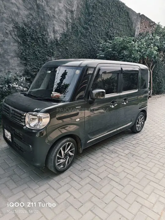 Suzuki Spacia